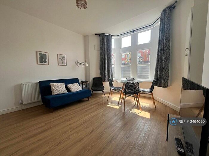 1 Bedroom Flat To Rent In Newport Road, Cardiff, CF24
