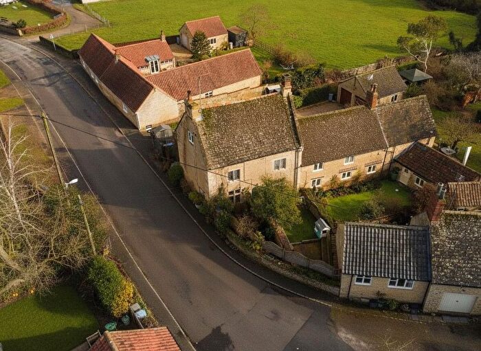 3 Bedroom Property For Sale In Little Oakley, Corby, NN18