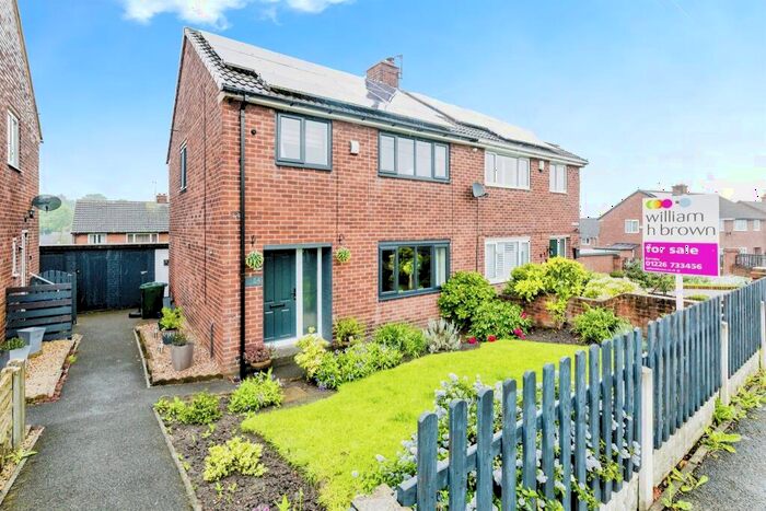 3 Bedroom Semi-Detached House For Sale In Saville Road, Dodworth, Barnsley, S75