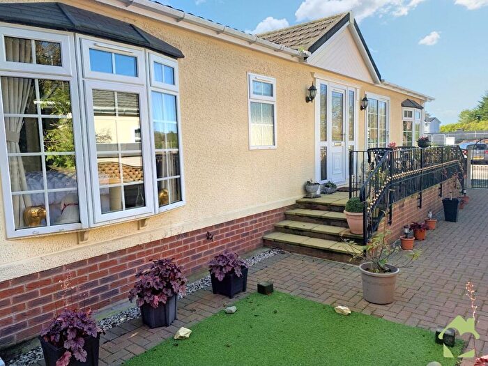 2 Bedroom Park Home For Sale In West End Residential Park, Blackpool Road, Kirkham, Preston, PR4