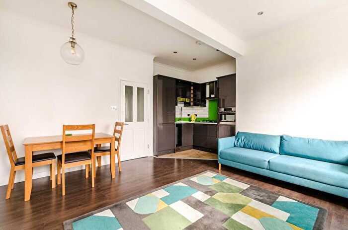 1 Bedroom Flat For Sale In Croydon Road, Penge, London, SE20