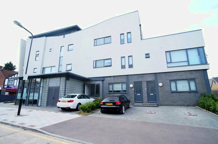 2 Bedroom Flat To Rent In Craybrooke Road, Sidcup, Kent, DA14