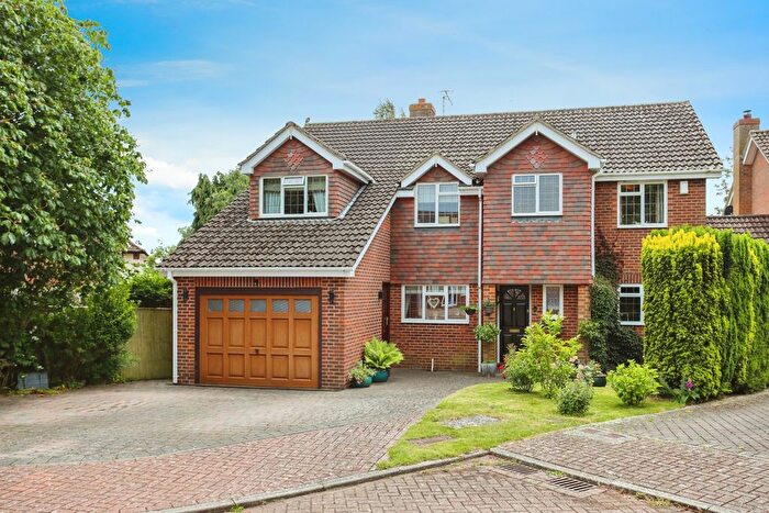 5 Bedroom Detached House For Sale In Godfrey Evans Close, Tonbridge, Kent, TN10