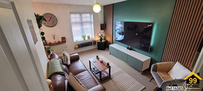 2 Bedroom Flat For Sale In Drumaldrace, Washington, United Kingdom, NE37