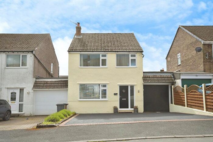 3 Bedroom Detached House For Sale In Barson Grove, Buxton, Derbyshire, SK17
