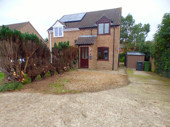2 Bedroom Semi-Detached House For Sale In Sweet Briar Road, NR15