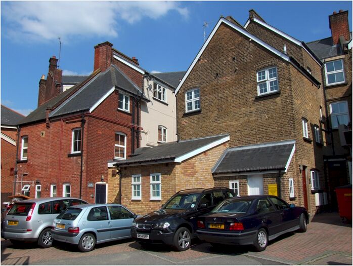 2 Bedroom Flat To Rent In Chobham Road, Horsell, Woking, GU21