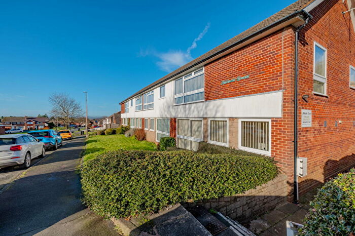 2 Bedroom Flat For Sale In Hillside Court, Lightwoods Road, Pedmore, Stourbridge, DY9