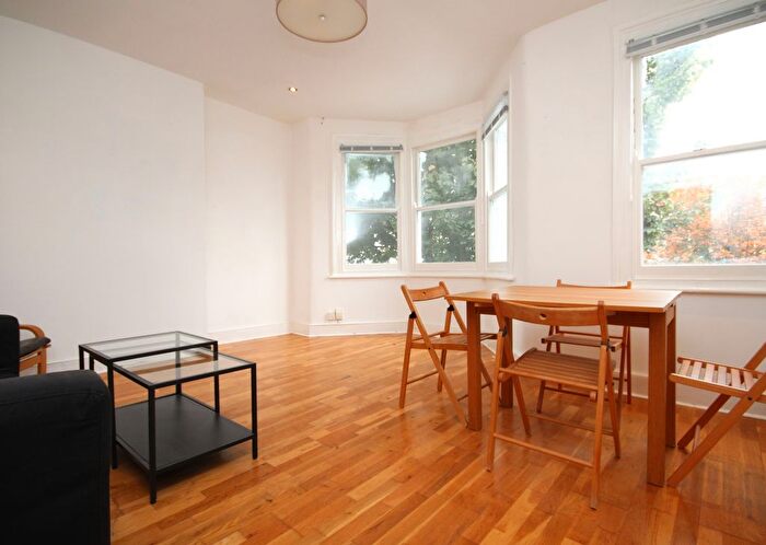 2 Bedroom Flat To Rent In Beresford Road, Wood Green, N8