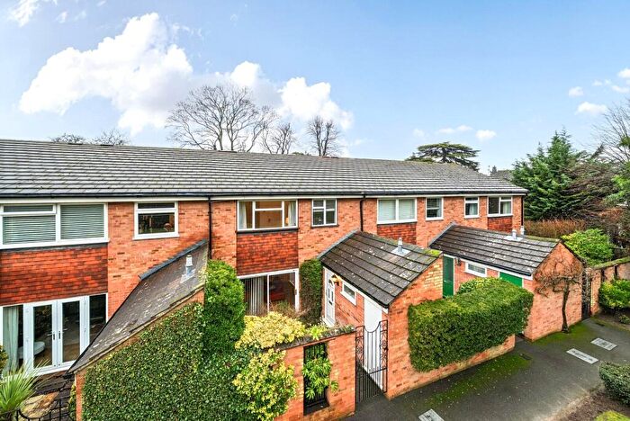 4 Bedroom Terraced House For Sale In Gower Road, Weybridge, KT13