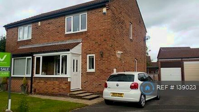 2 Bedroom Semi-Detached House To Rent In Nairn Close, Darlington, DL1