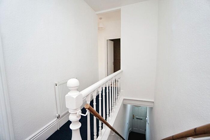 2 Bedroom Flat To Rent In Blakeney Road, Crookes, Sheffield, S10