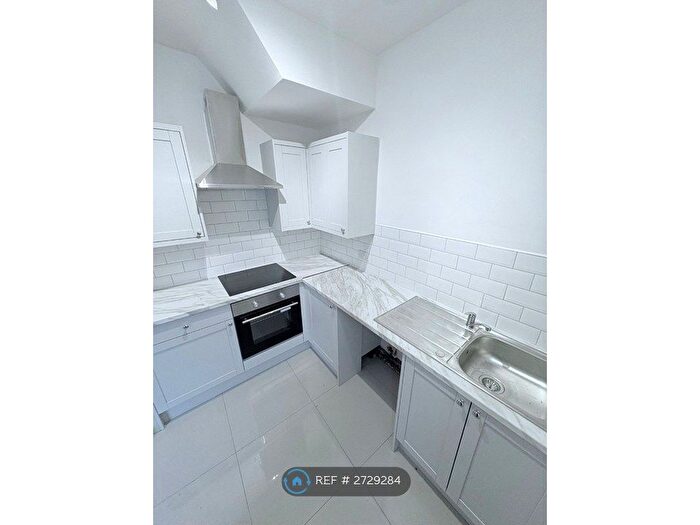 3 Bedroom Terraced House To Rent In Baytree Road, Birkenhead, CH42