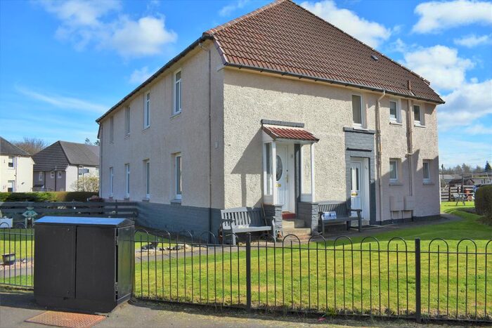 2 Bedroom Flat To Rent In Auchentoshan Avenue, Duntocher, Glasgow, G81