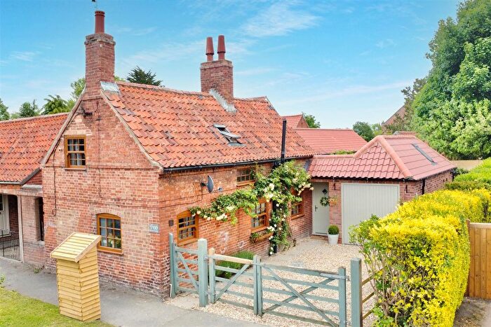 3 Bedroom Detached House For Sale In High Street, Brant Broughton, LN5