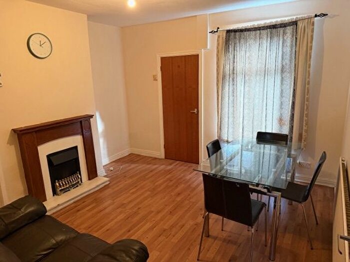 2 Bedroom Terraced House To Rent In House To Let, Bedroom, Hinde House Lane, S4