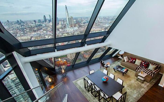 3 Bedroom Property For Sale In Strata, Walworth Road, Elephant And Castle, London, SE1