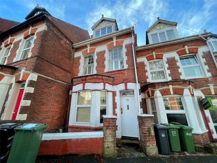 2 Bedroom Apartment To Rent In Elmside, Exeter, EX4