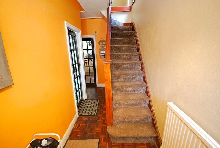 4 Bedroom Semi Detached House To Rent In Kathleen Avenue, Wembley, HA0