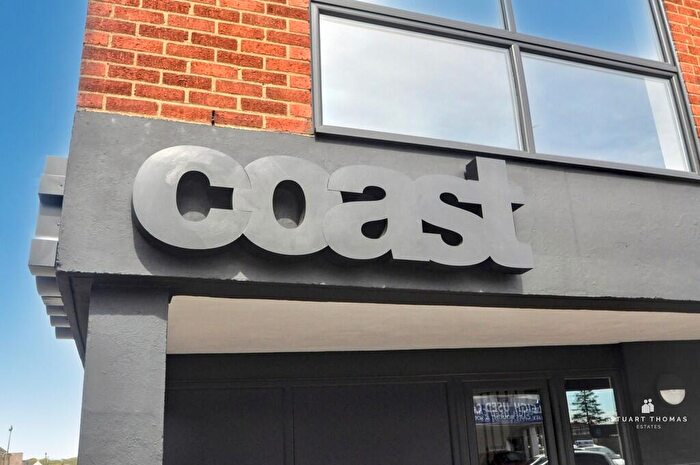 1 Bedroom Apartment For Sale In London Road, Hadleigh, SS7