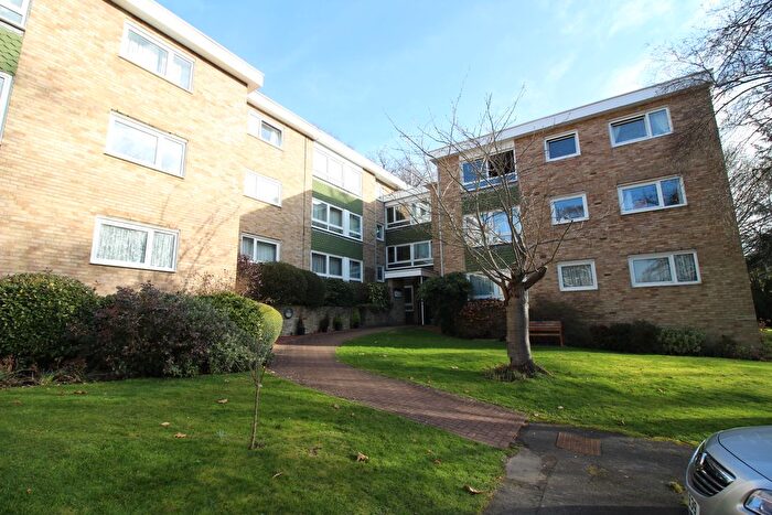1 Bedroom Flat To Rent In Cholesbury, By The Wood, Carpenders Park, Herts, WD19