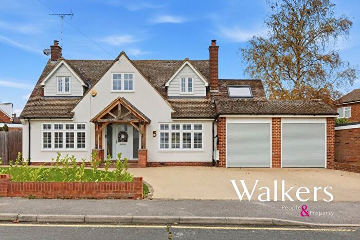 4 Bedroom Detached House For Sale In Pine Close, Ingatestone, CM4
