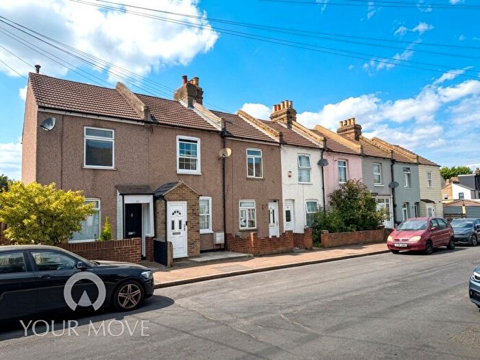 3 Bedroom Semi Detached House To Rent In Waldeck Road, Dartford, DA1