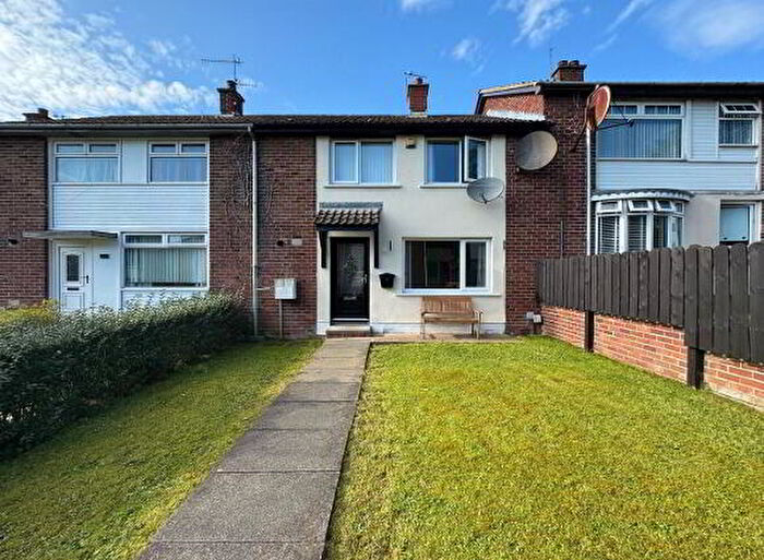 3 Bedroom Mid Terraced House For Sale In Alina Gardens, Belfast, BT17