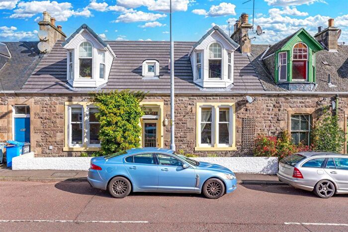 5 Bedroom Terraced House For Sale In Riverside Road, Kirkfieldbank, ML11