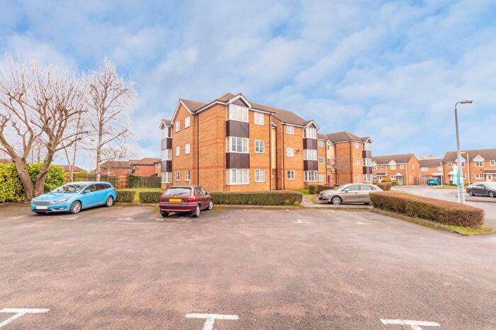 1 Bedroom Apartment For Sale In Falcon Close, Dunstable, LU6