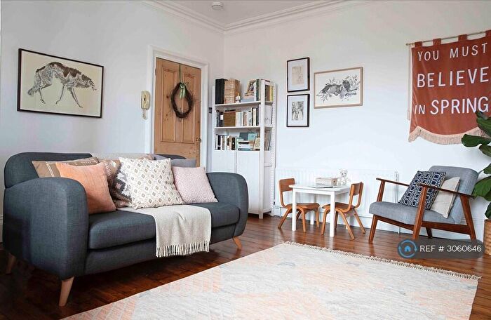 3 Bedroom Flat To Rent In St Georges Terrace, Newcastle Upon Tyne, NE2