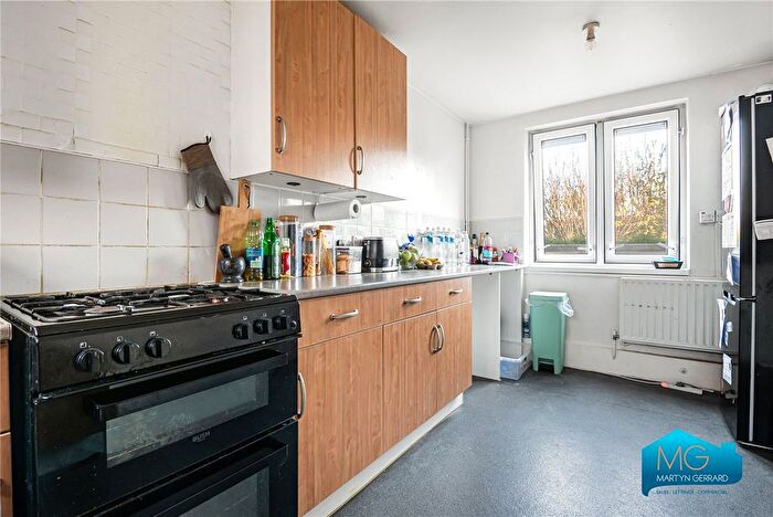 2 Bedroom Maisonette To Rent In Williamson Street, Islington, London, N7