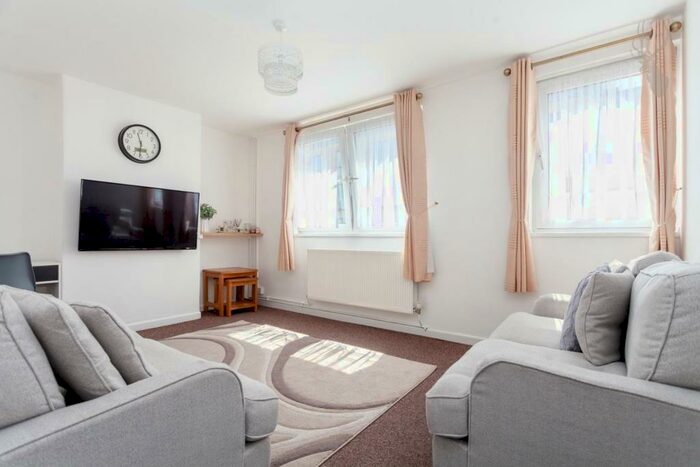 2 Bedroom Maisonette To Rent In Tredegar Road, London, E3