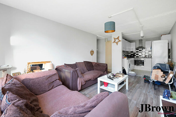 1 Bedroom Flat For Sale In Brydon Walk, London, N1