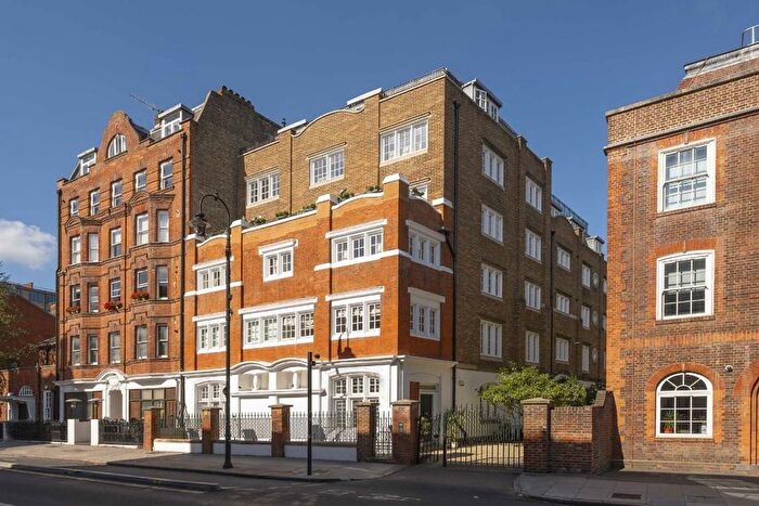 2 Bedroom Flat For Sale In Tavistock Place, Tavistock Place, WC1H