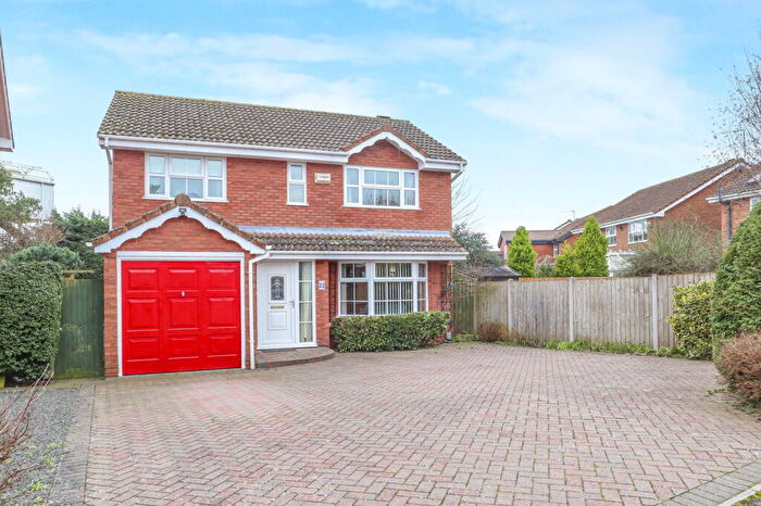 4 Bedroom Detached House For Sale In Aintree Road, Stratford-upon-Avon, CV37