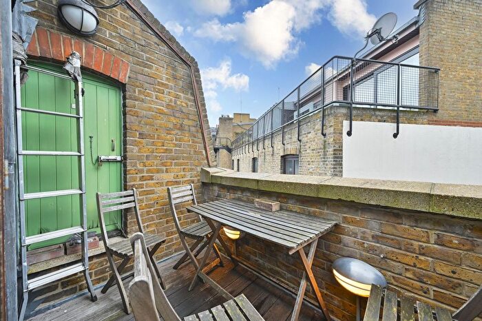 3 Bedroom Maisonette For Sale In Shorts Gardens, Covent Garden, London, WC2H