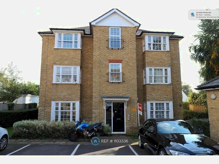 2 Bedroom Flat To Rent In Fennel Close, Maidstone ME16