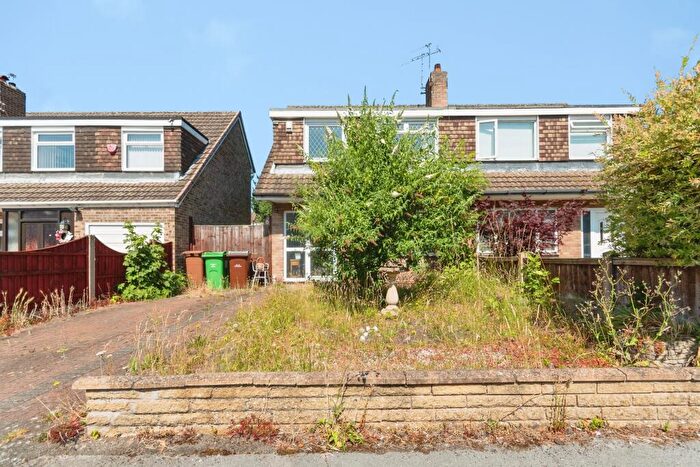 3 Bedroom Semi-Detached House For Sale In Duke Close, Nottingham, NG6