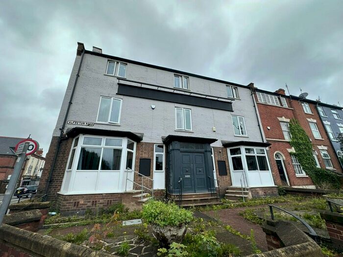 20 Bedroom Semi-Detached House To Rent In Alfreton Road, Nottingham, Nottinghamshire, NG7