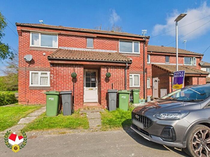 1 Bedroom Flat To Rent In Maple Close, Hardwicke, GL2