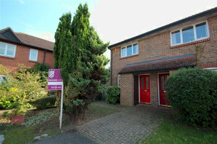 2 Bedroom End Of Terrace House To Rent In Gooch Close, Twyford, Reading, RG10