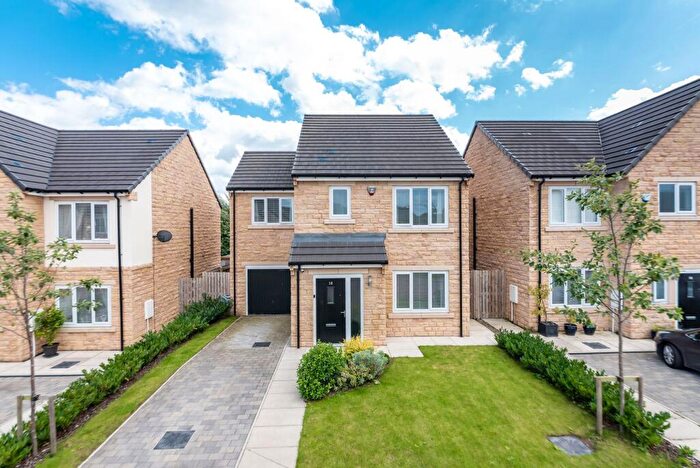 4 Bedroom Detached House For Sale In Lairds Way, Penistone, S36