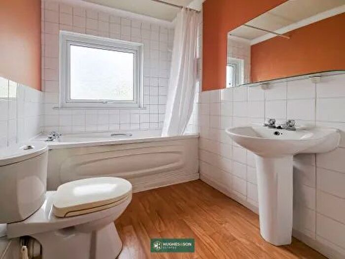 2 Bedroom Maisonette For Sale In Sewall Highway, Coventry, West Midlands, CV2