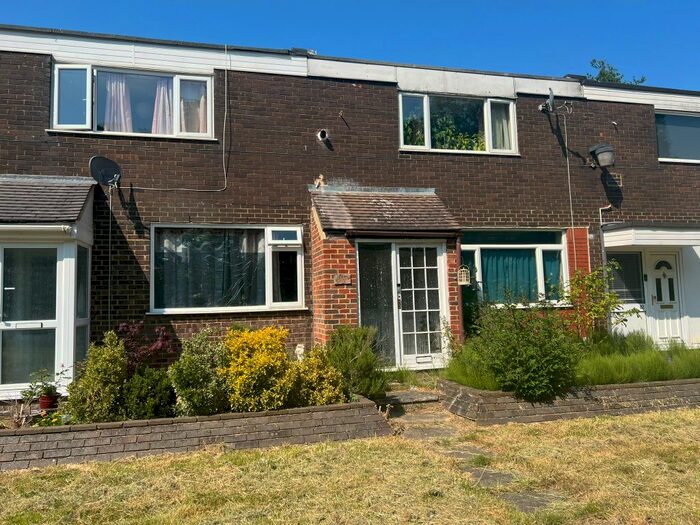 2 Bedroom Terraced House To Rent In Austen Road, Farnborough, GU14