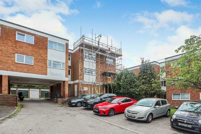 2 Bedroom Flat To Rent In Clarendon Road, Harpenden, AL5