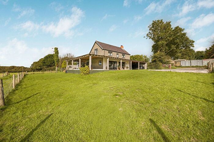 3 Bedroom Detached House For Sale In Coal Pit Farmhouse, Johnston, SA62