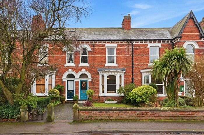 4 Bedroom Terraced House For Sale In Babworth Road, Retford, Nottinghamshire, DN22