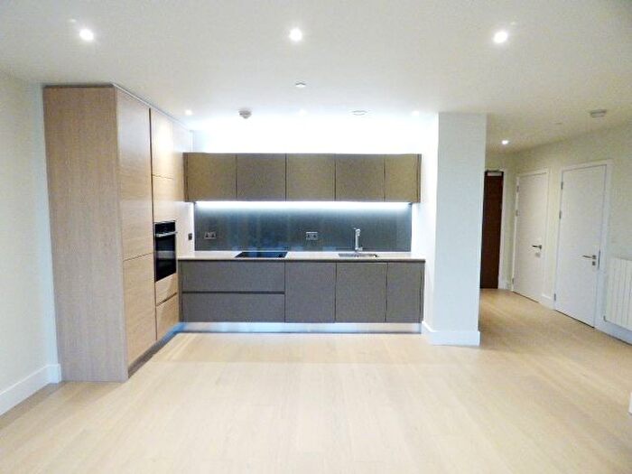 2 Bedroom Flat To Rent In Cottam House, Kidbrooke Park Road, Kidbrooke, SE3