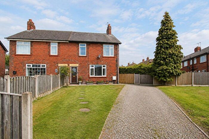 4 Bedroom Semi Detached House For Sale In Henderson Avenue, Normanton, WF6